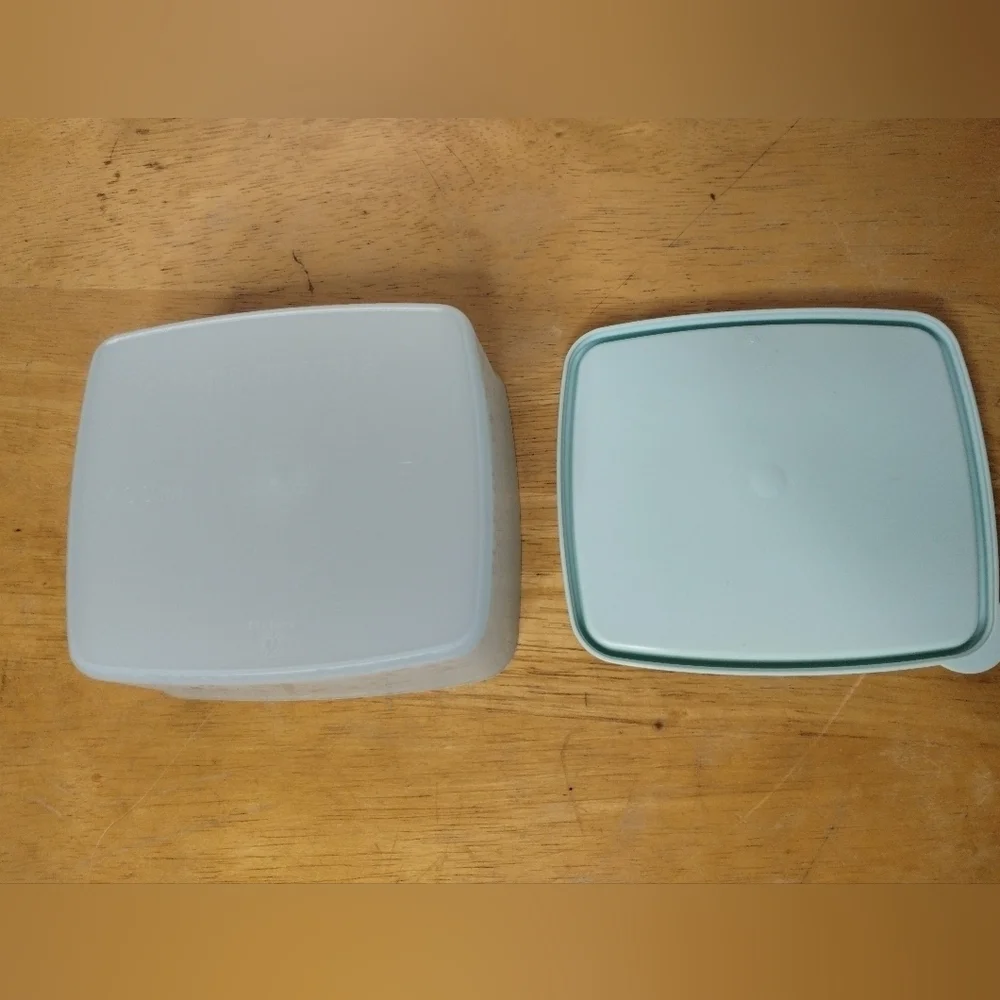 New Tupperware Light blue 400ml freezer mate